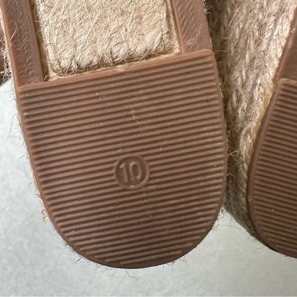 Marc Fisher ⭐️ Black Wedge Sandals Sz 10 - Picture 9 of 10